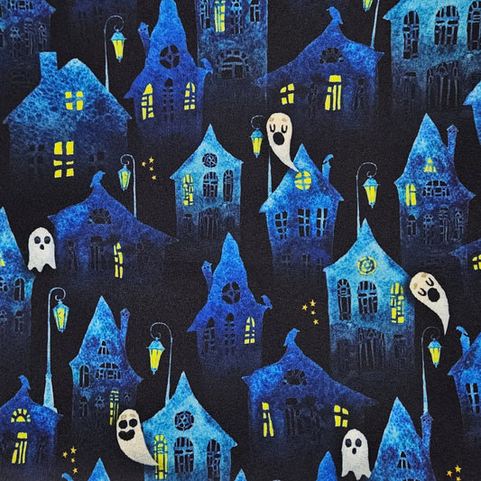 Mantel Halloween - Fantasmas en la ciudad