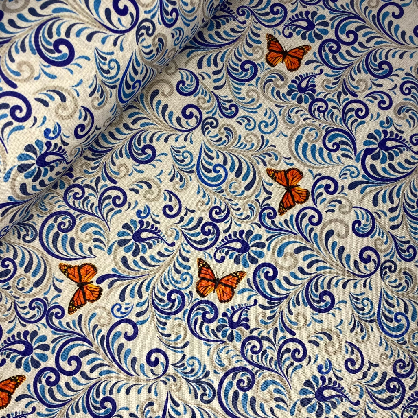 Tela Tafeta 600- Talavera Mariposas Real