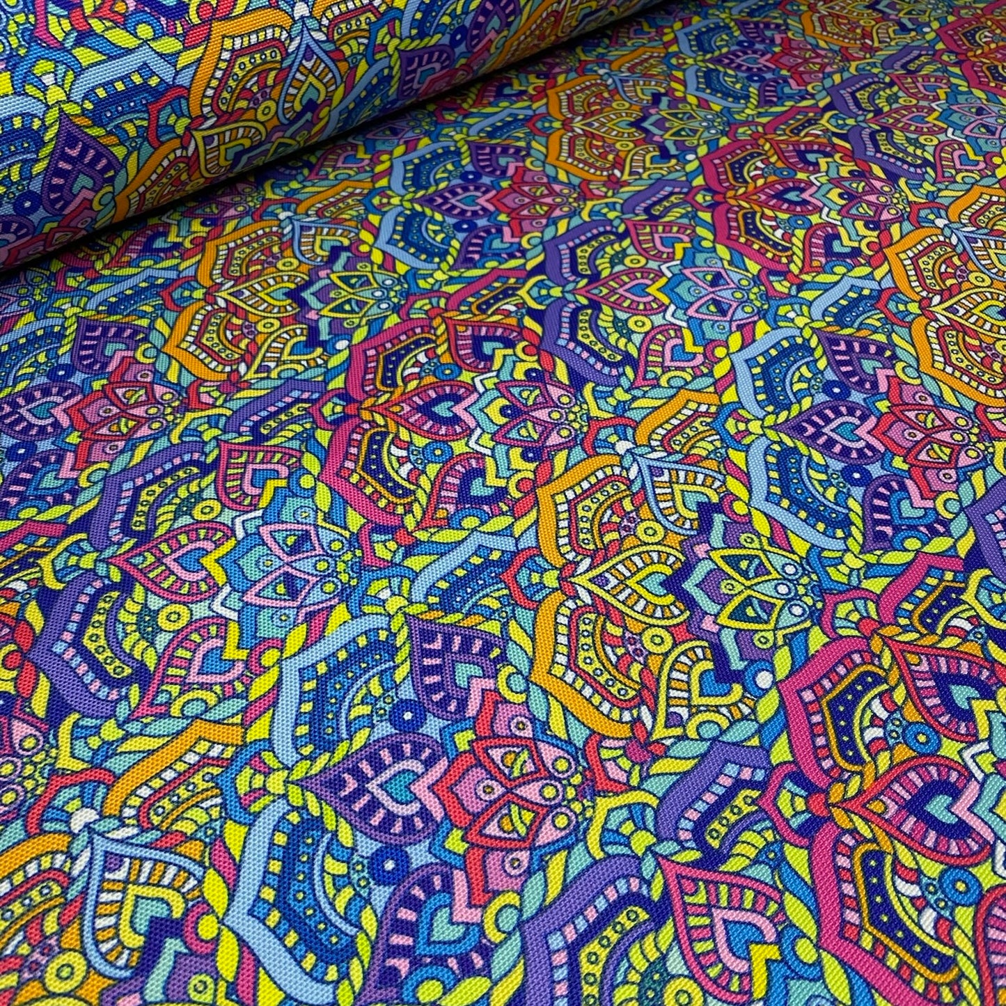 Tela Half Panamá - Mandala multicolor