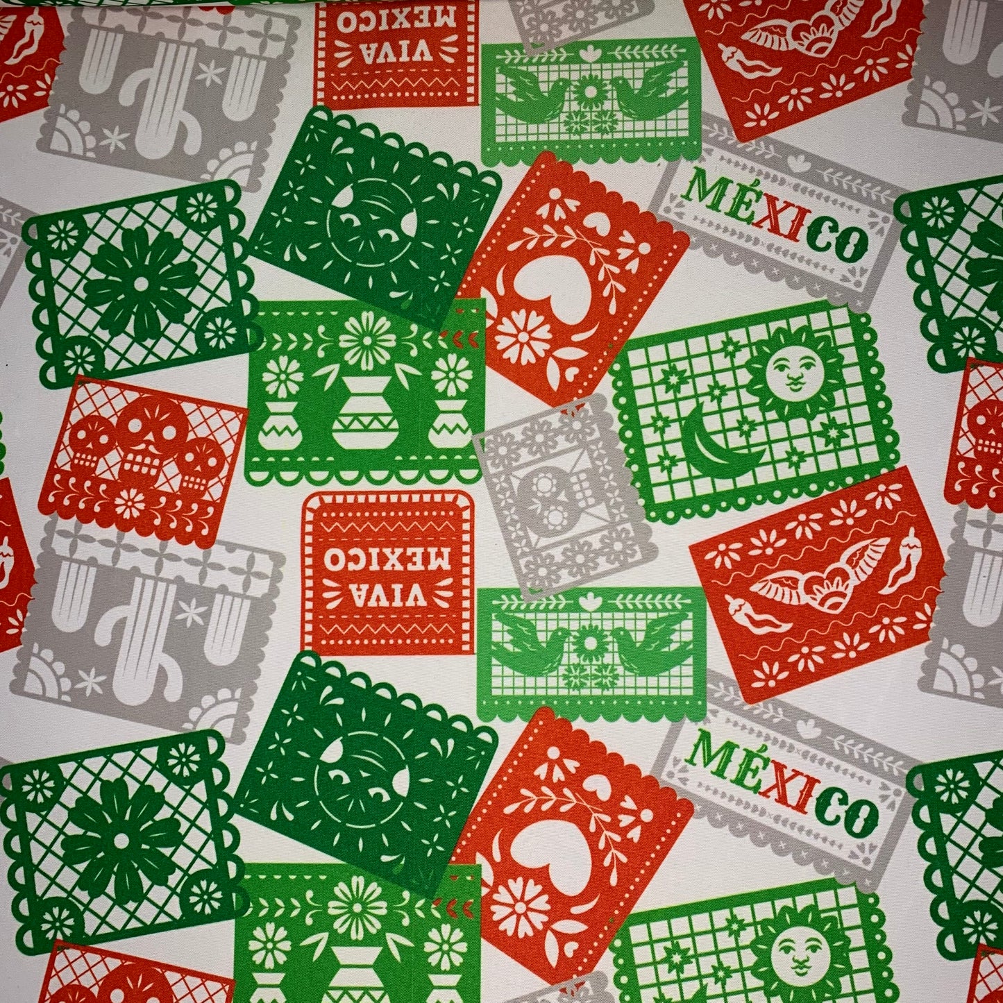 Tela Canasta - Patrio papel picado